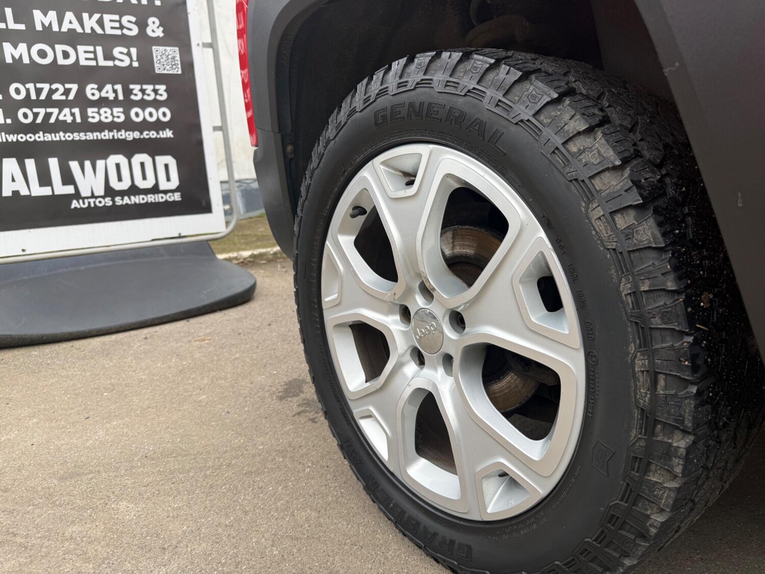 Used Jeep Renegade 2015 for sale - 77679750: Photo 20