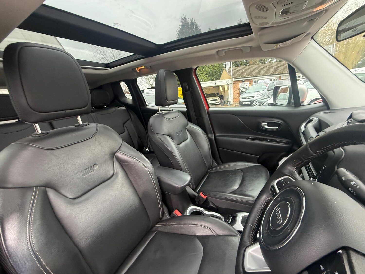 Used Jeep Renegade 2015 for sale - 77679750: Photo 21