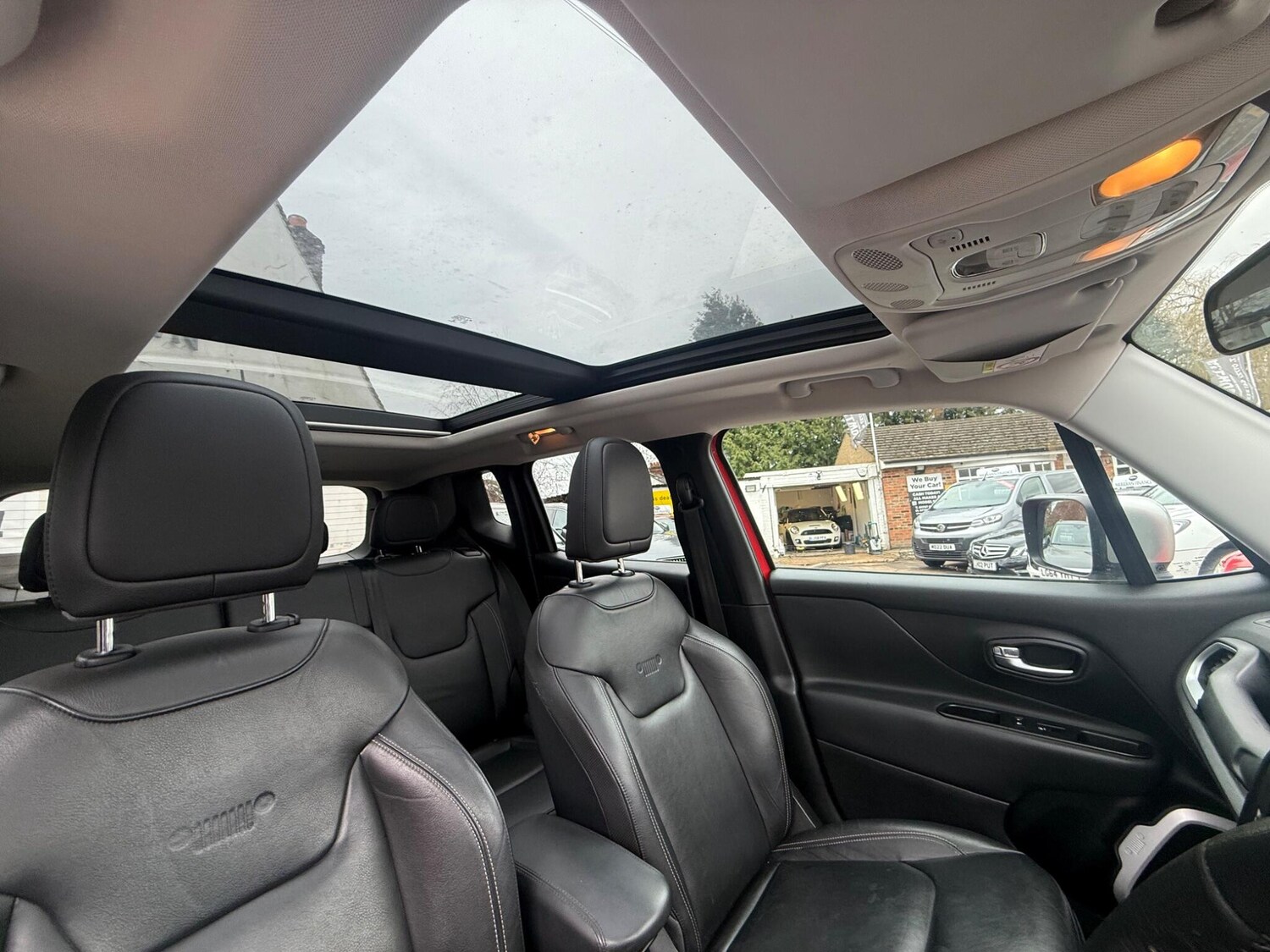 Used Jeep Renegade 2015 for sale - 77679750: Photo 22