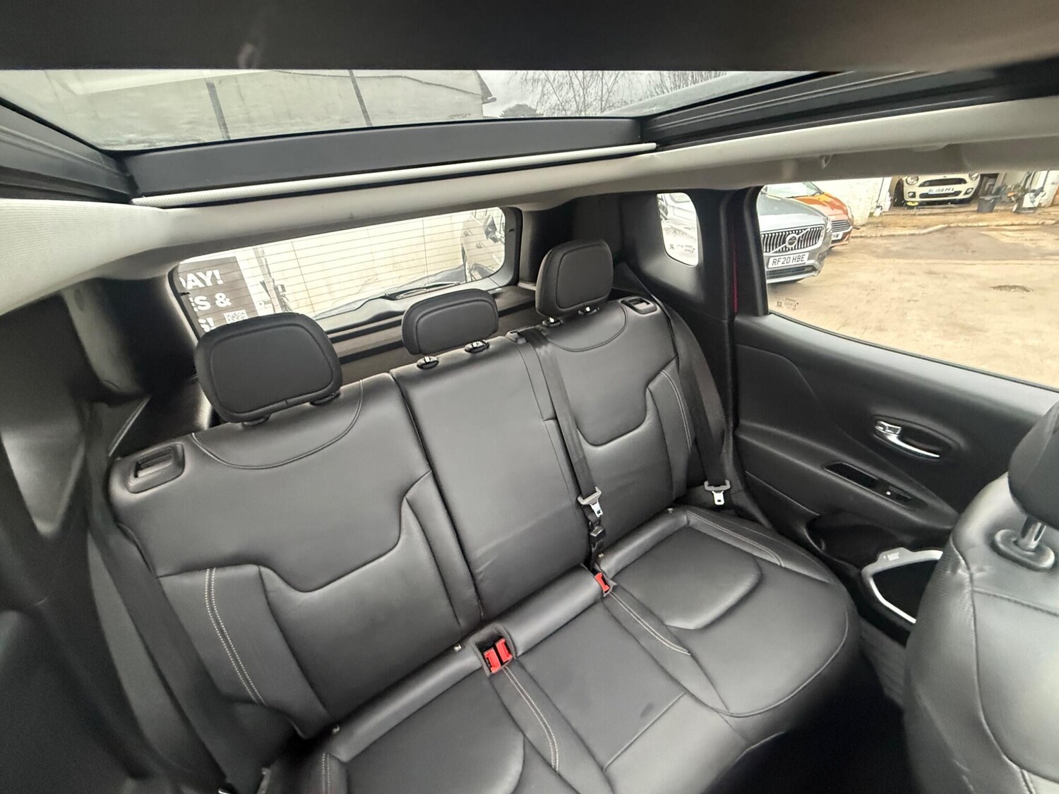 Used Jeep Renegade 2015 for sale - 77679750: Photo 35