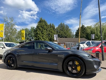 Used Porsche Taycan 2020 for sale - 78920391: Photo