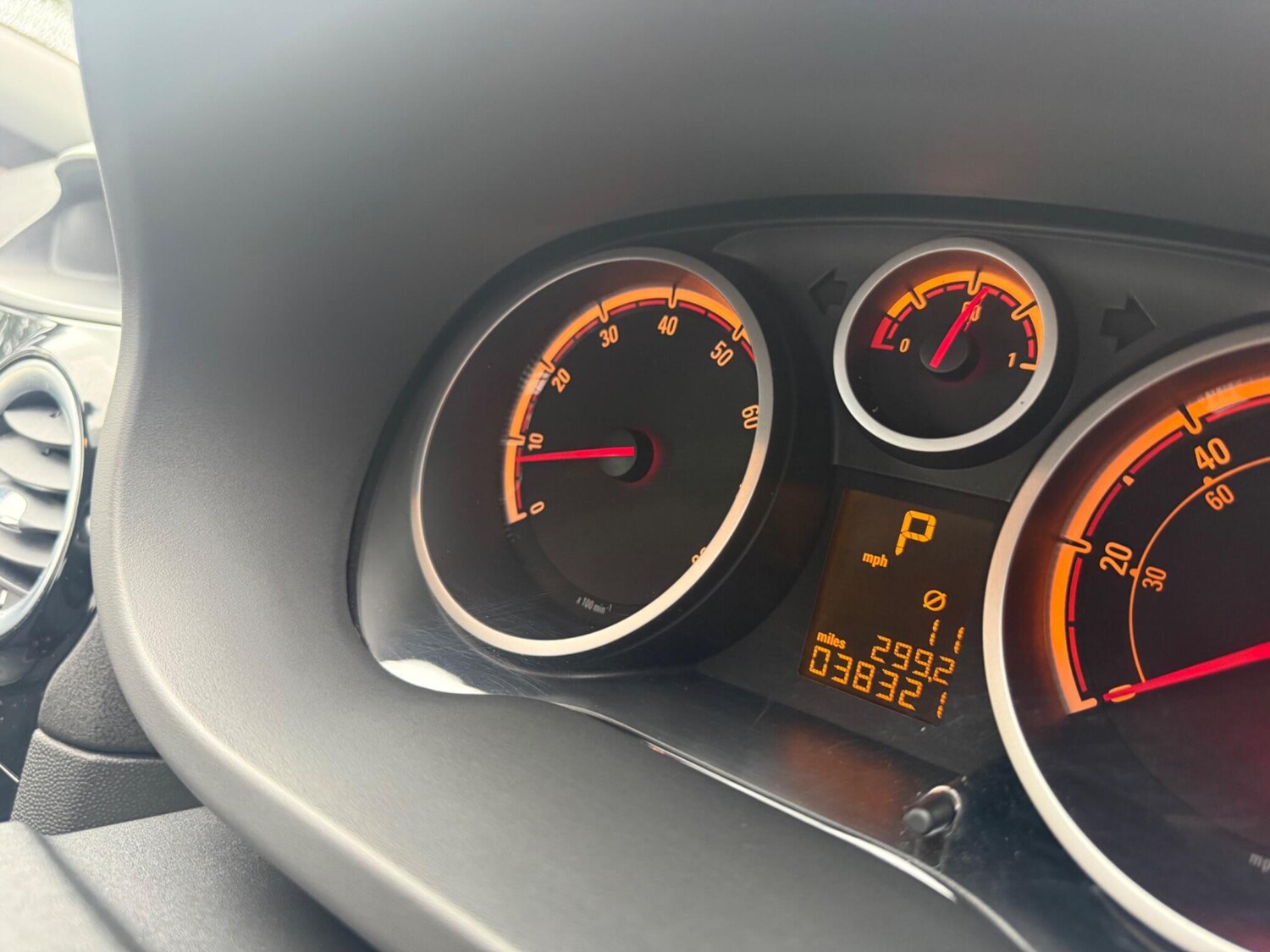 Used Vauxhall Corsa 2013 for sale - 77692040: Photo 25