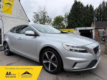 Used Volvo V40 2016 for sale - 78554299: Photo
