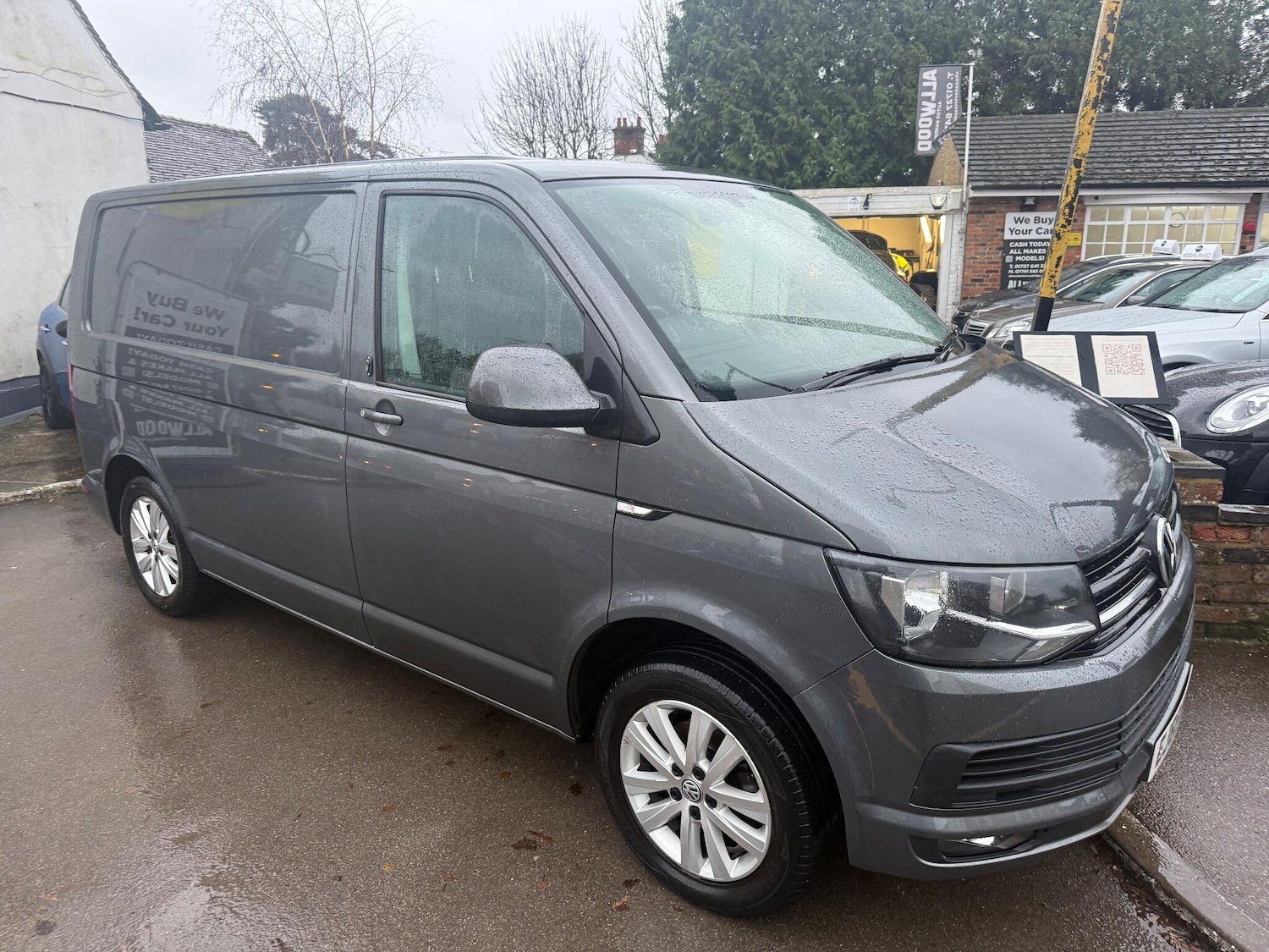 Used Volkswagen Transporter 2016 for sale - 77346284: Photo 2