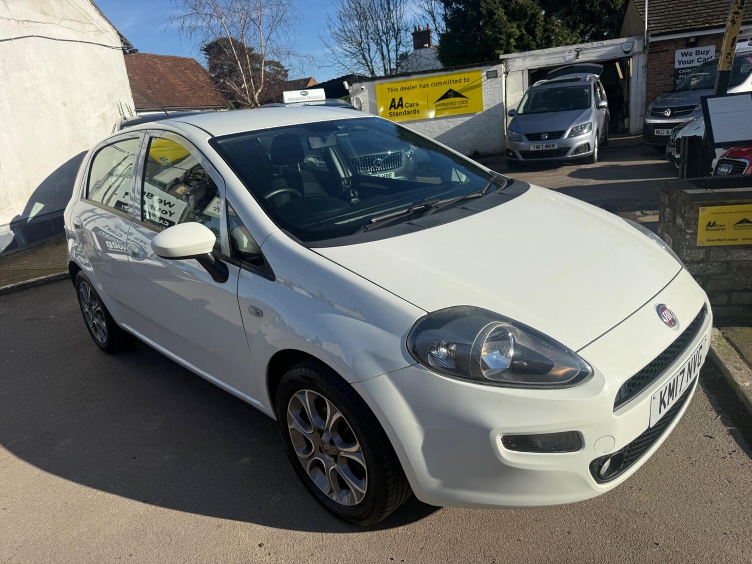 Used Fiat Punto 2017 for sale - 77654078: Photo 17
