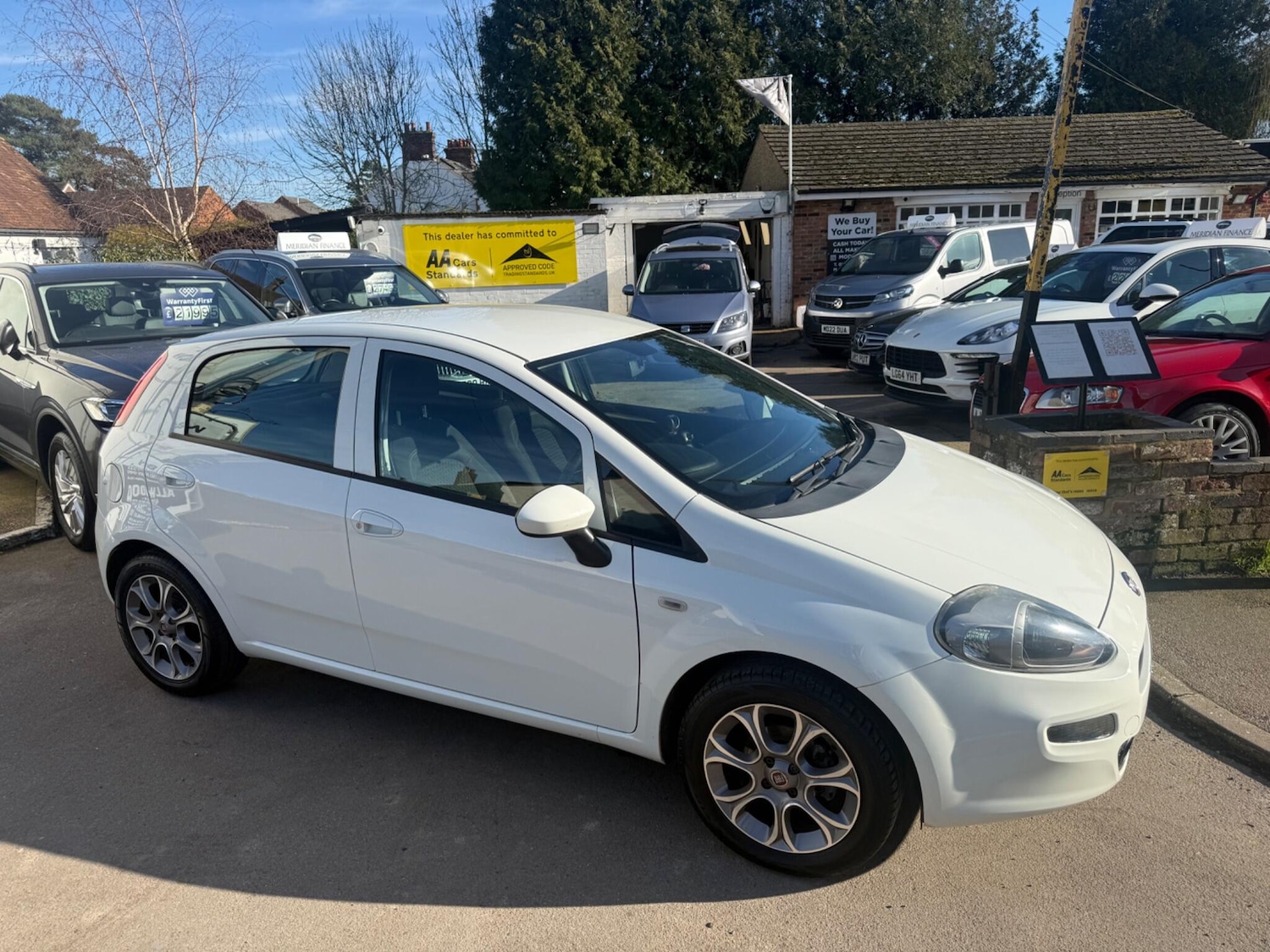 Used Fiat Punto 2017 for sale - 77654078: Photo 5