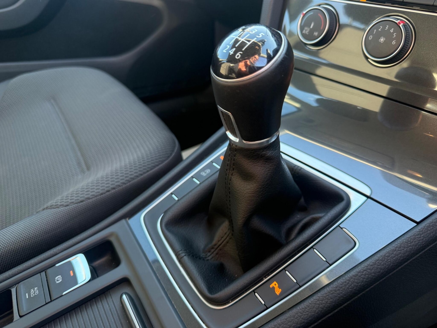 Used Volkswagen Golf 2018 for sale - 77935482: Photo 24