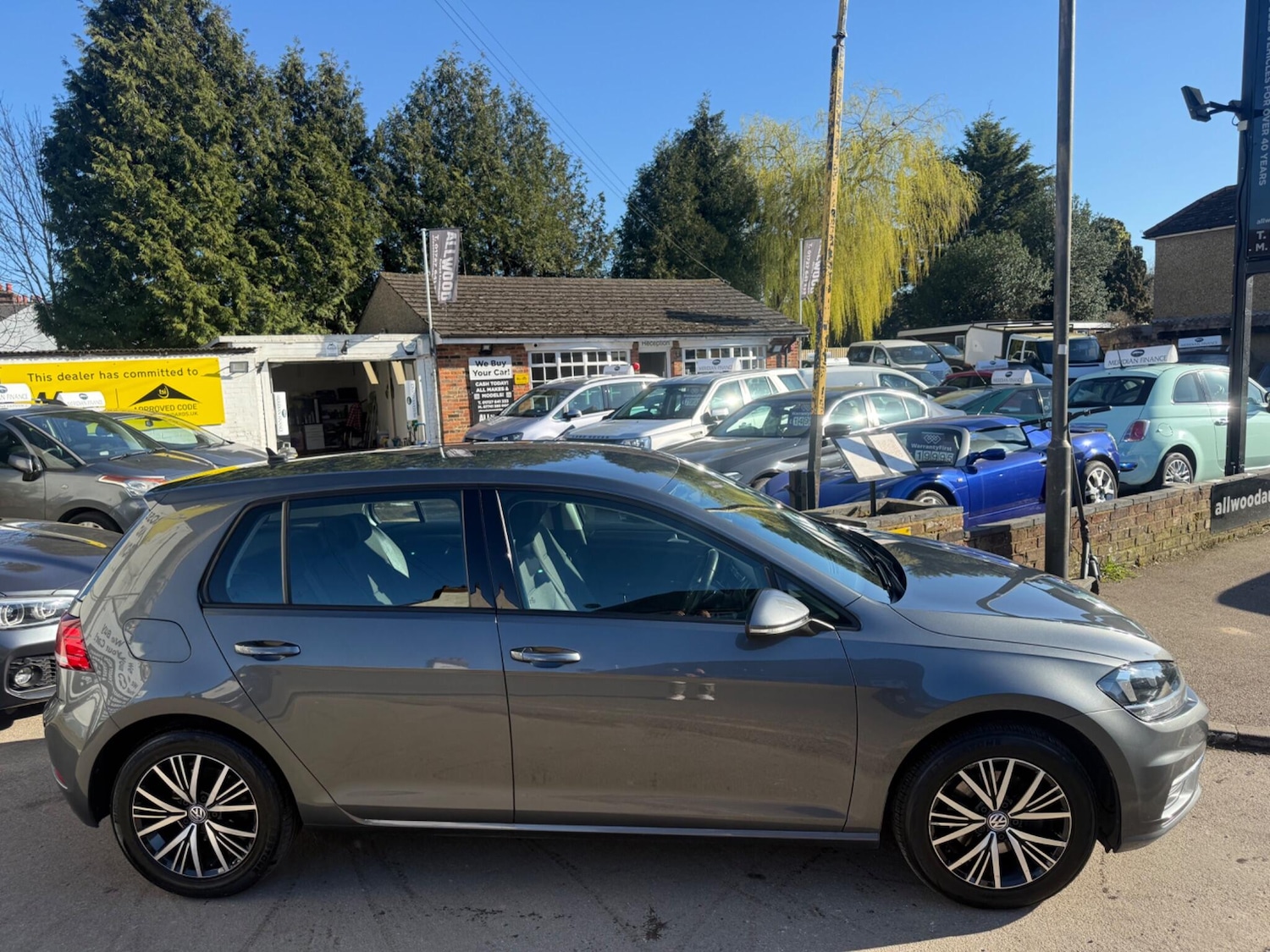 Used Volkswagen Golf 2018 for sale - 77935482: Photo 4