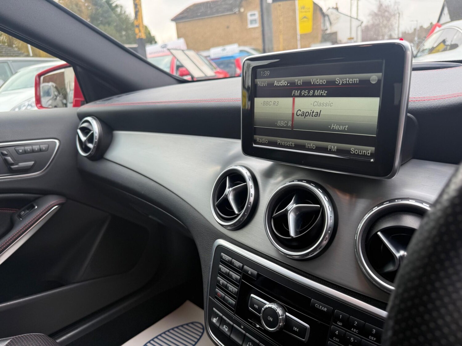 Used Mercedes-Benz GLA 2014 for sale - 77368824: Photo 32