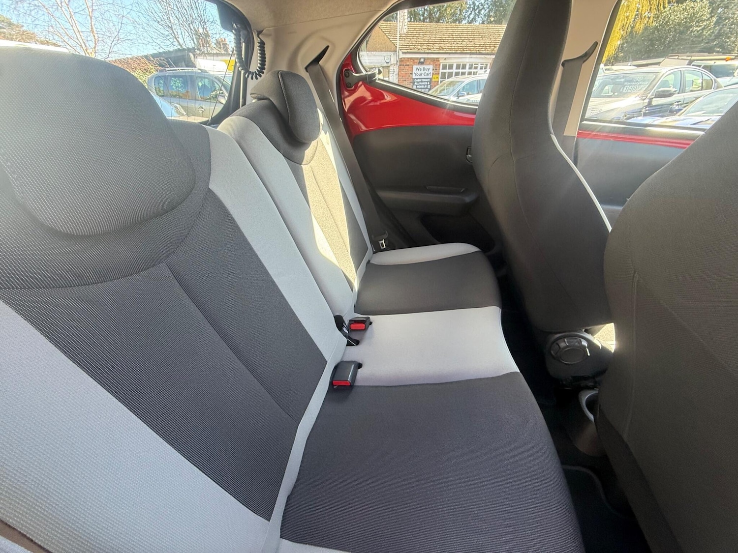 Used Toyota AYGO 2017 for sale - 77935481: Photo 30