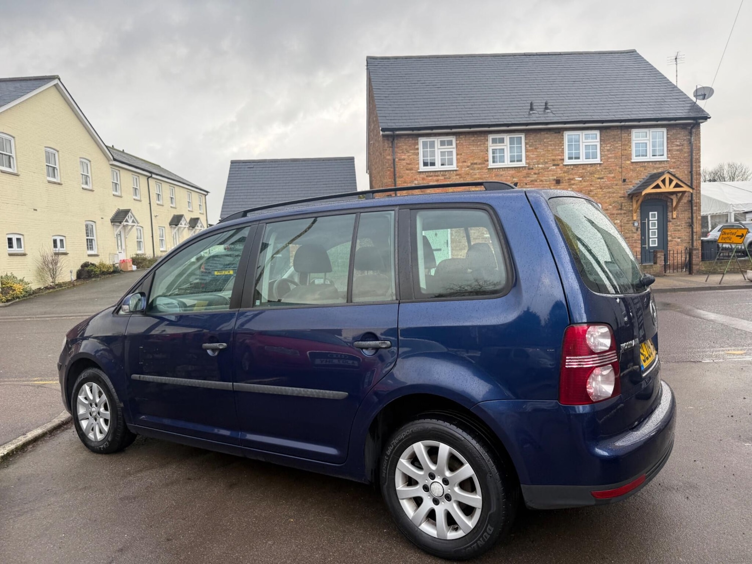 Used Volkswagen Touran 2009 for sale - 77346287: Photo 10