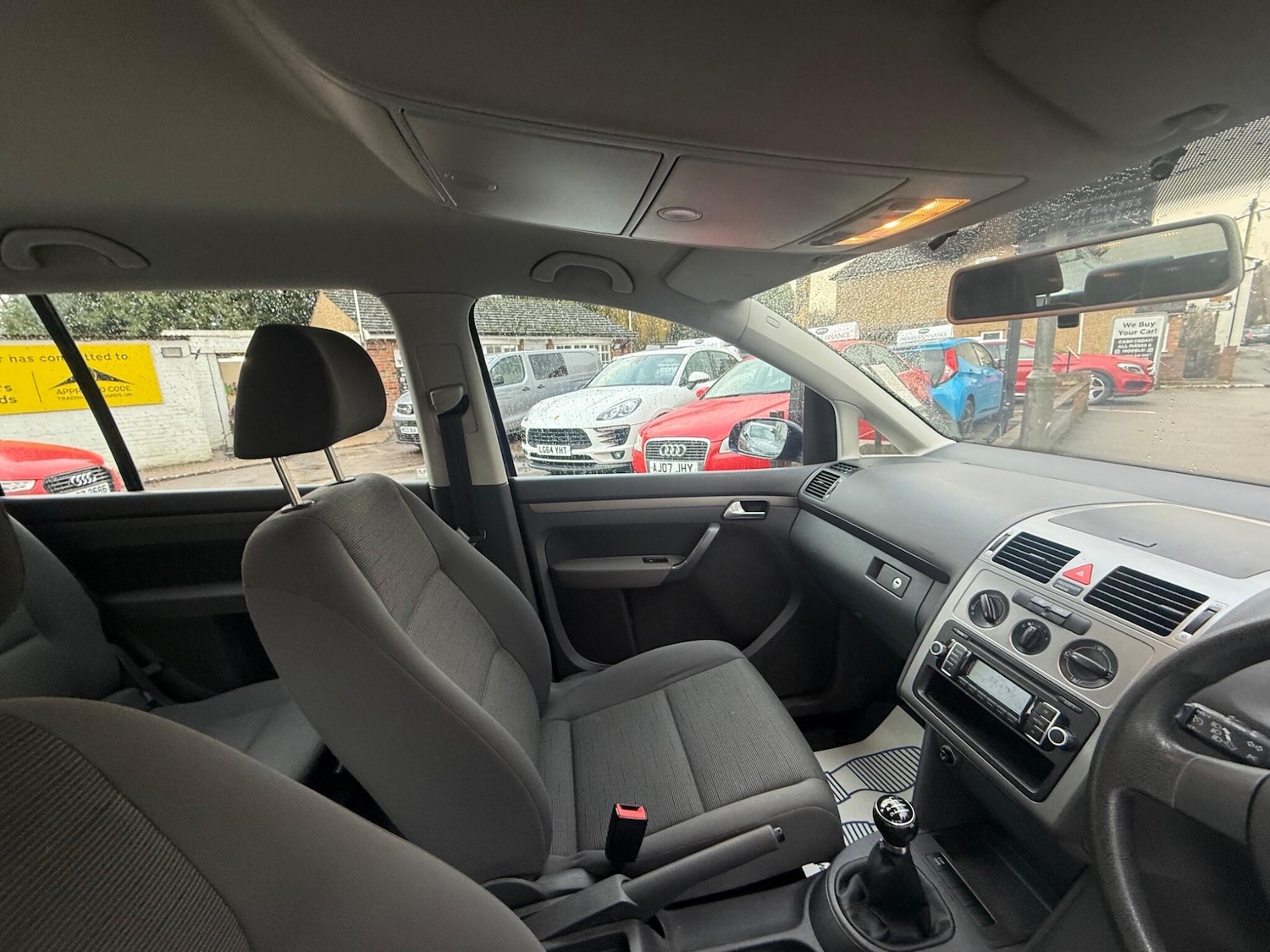 Used Volkswagen Touran 2009 for sale - 77346287: Photo 20