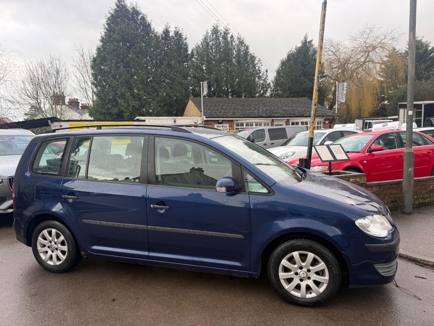 Used Volkswagen Touran 2009 for sale - 77346287: Photo 3