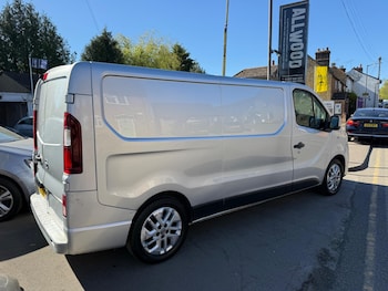 Used Nissan NV300 2021 for sale - 78367460: Photo