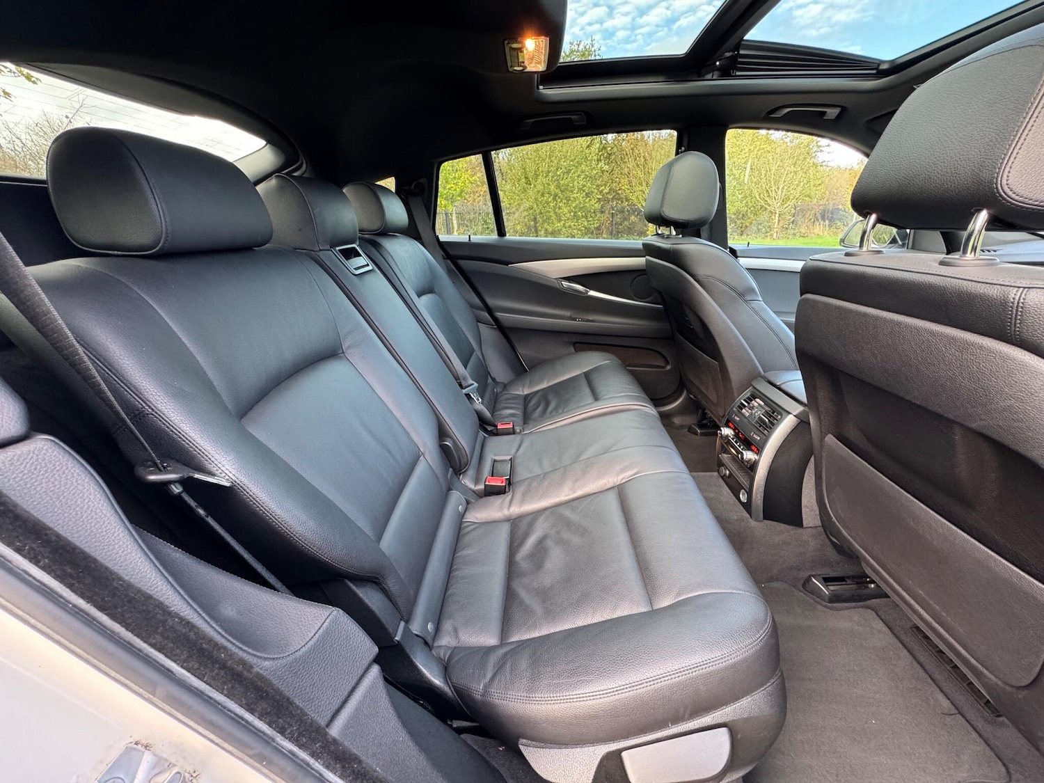 Used BMW 5 Series 2016 for sale - 77346272: Photo 22