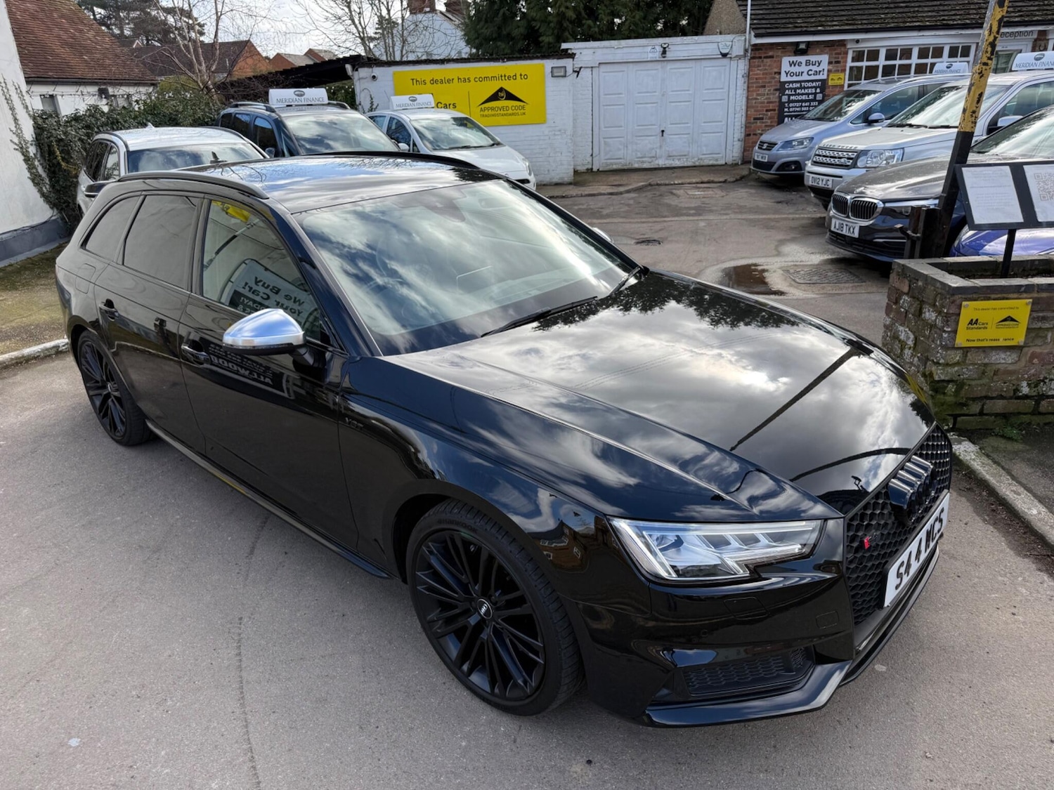 Used Audi A4 2017 for sale - 77830553: Photo 3