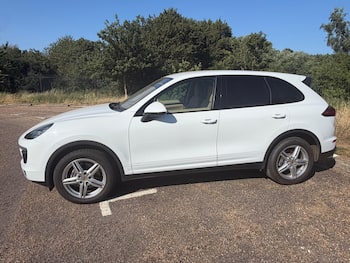 Used Porsche Cayenne 2015 for sale - 79853848: Photo