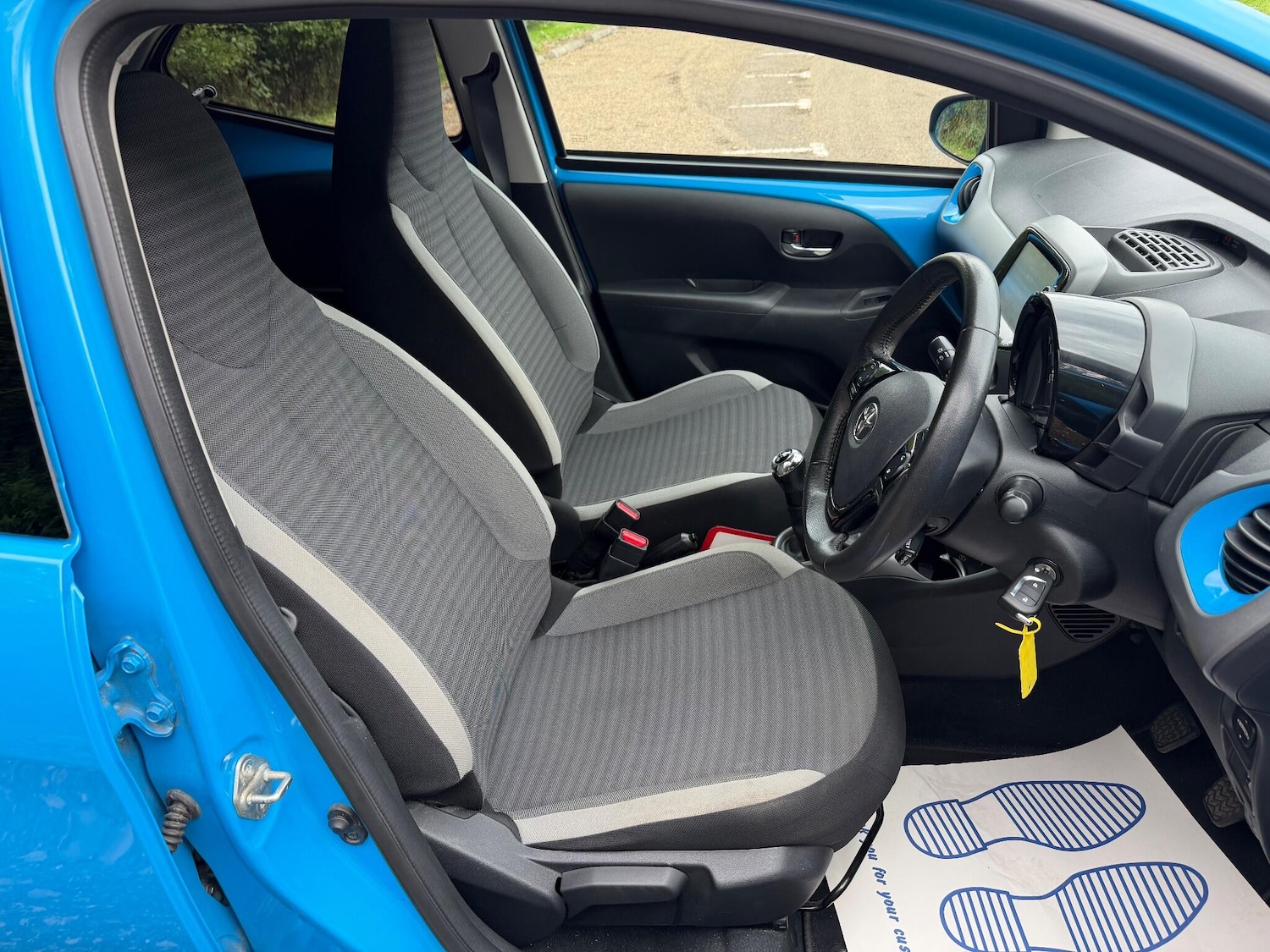 Used Toyota AYGO 2018 for sale - 77346301: Photo 14