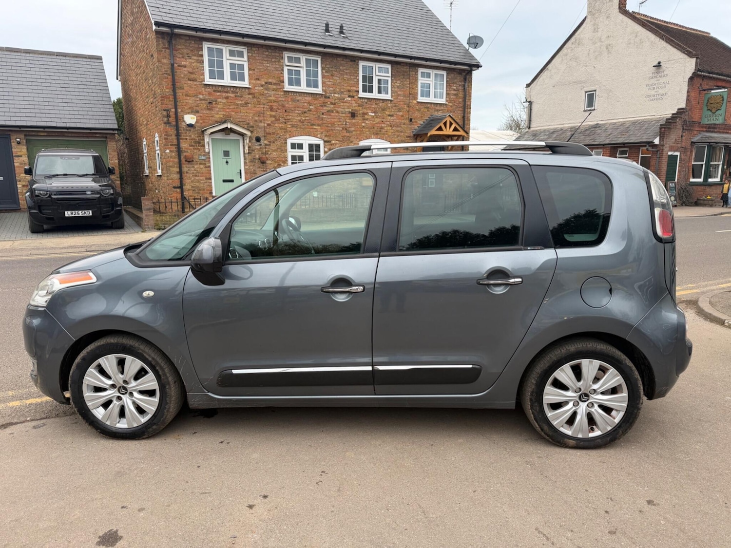 Used Citroen C3 Picasso 2011 for sale - 77759520: Photo 13