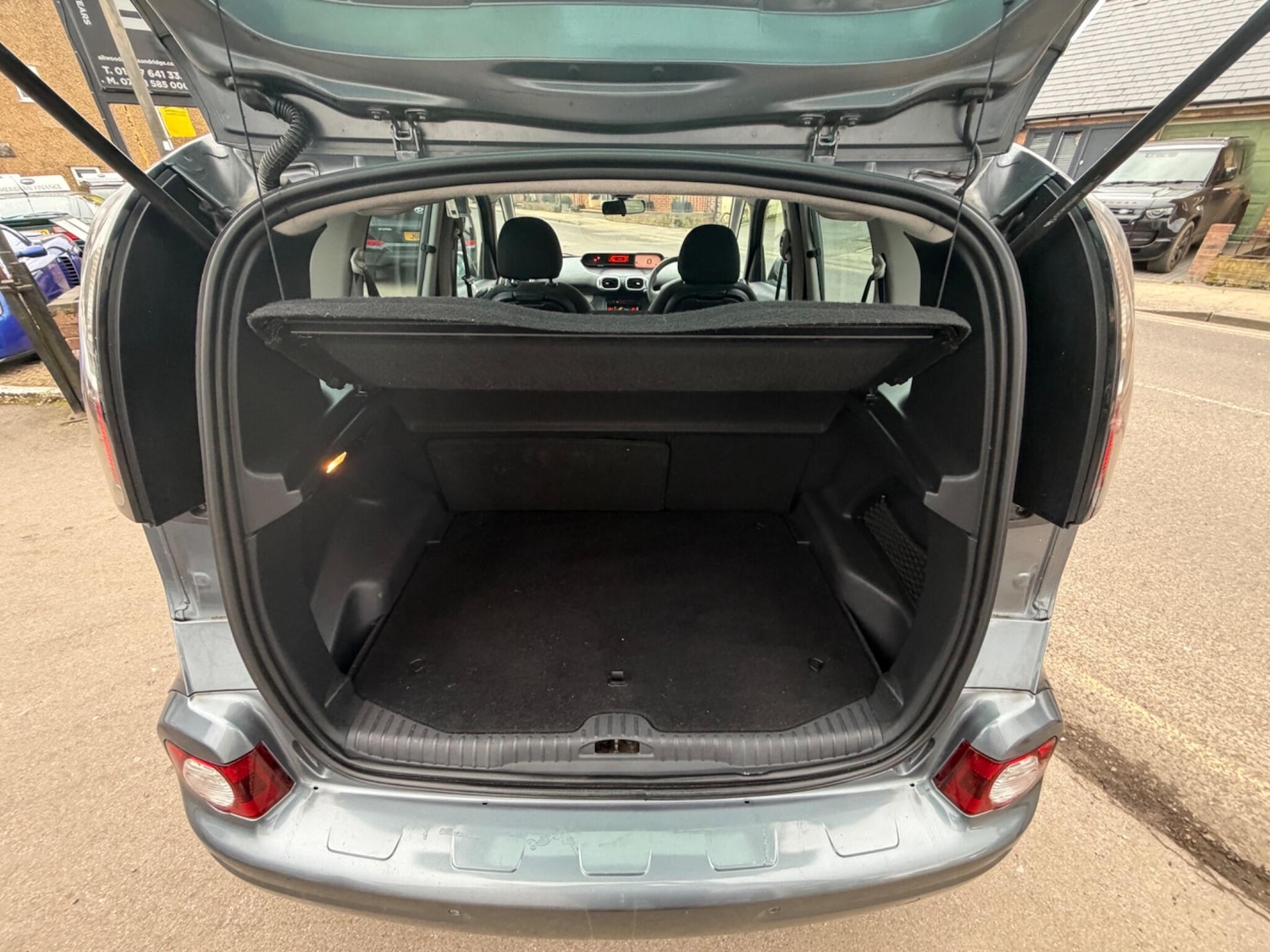 Used Citroen C3 Picasso 2011 for sale - 77759520: Photo 18