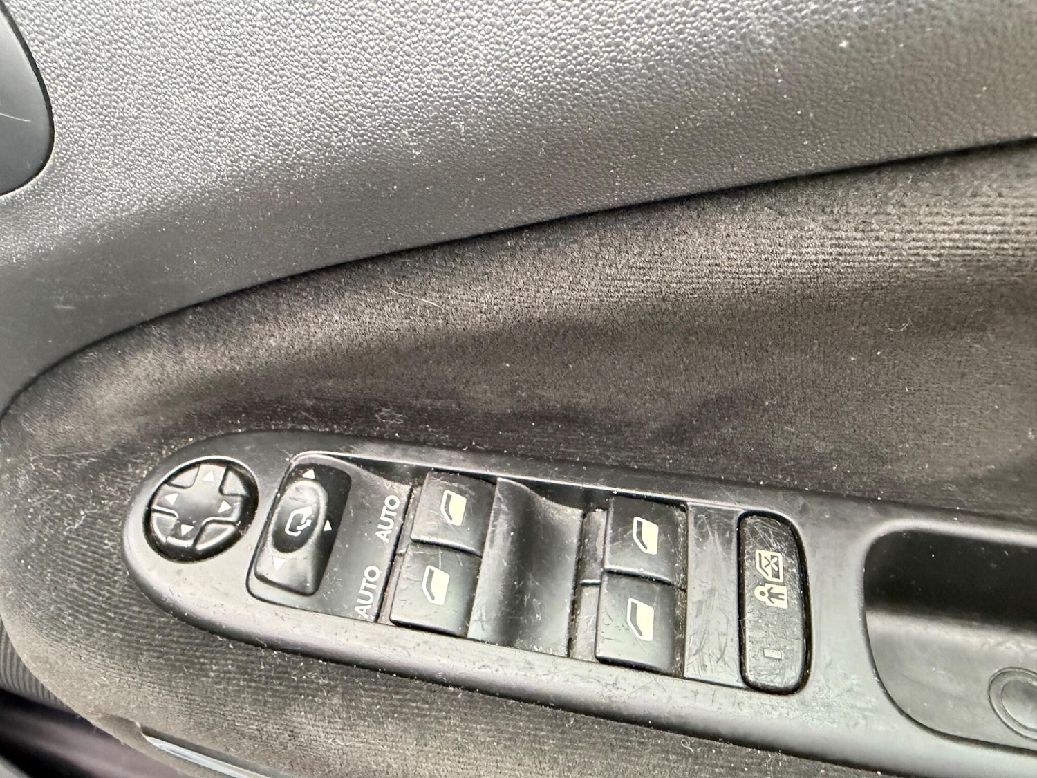 Used Citroen C3 Picasso 2011 for sale - 77759520: Photo 26