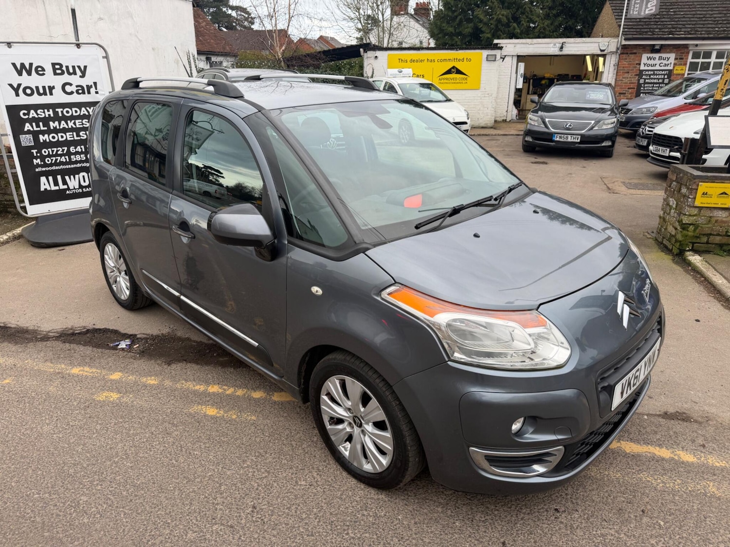 Used Citroen C3 Picasso 2011 for sale - 77759520: Photo 3