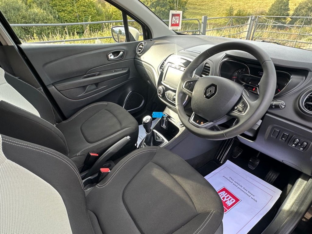 Used Renault Captur 2018 for sale - 76569779: Photo 19