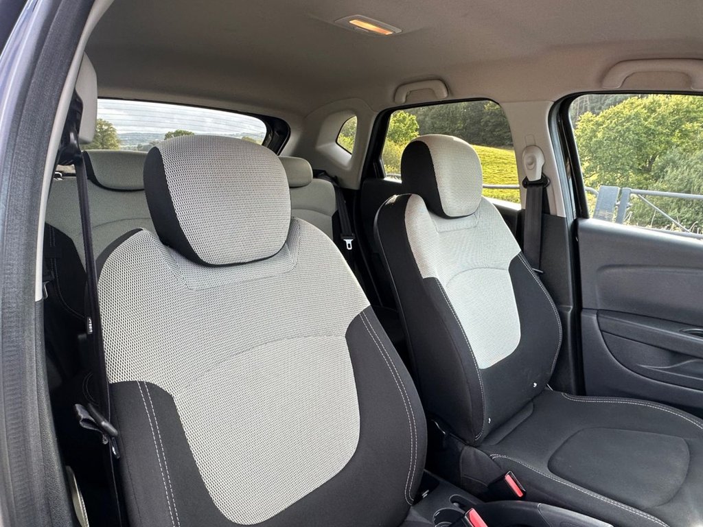 Used Renault Captur 2018 for sale - 76569779: Photo 21