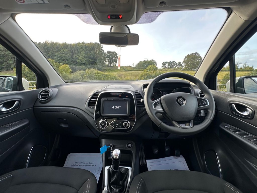 Used Renault Captur 2018 for sale - 76569779: Photo 32