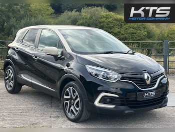 Used Renault Captur 2018 for sale - 76569779: Photo