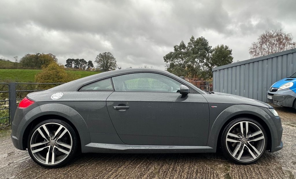 Used Audi TT 2015 for sale - 76582833: Photo 2