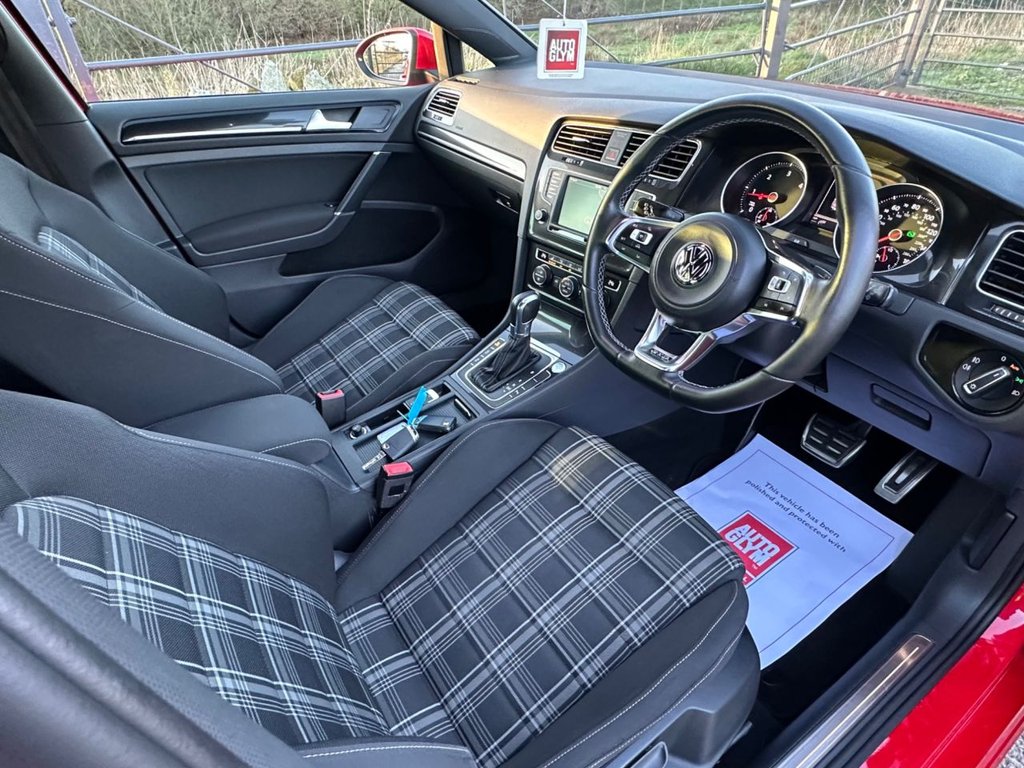 Used Volkswagen Golf 2015 for sale - 76937437: Photo 19