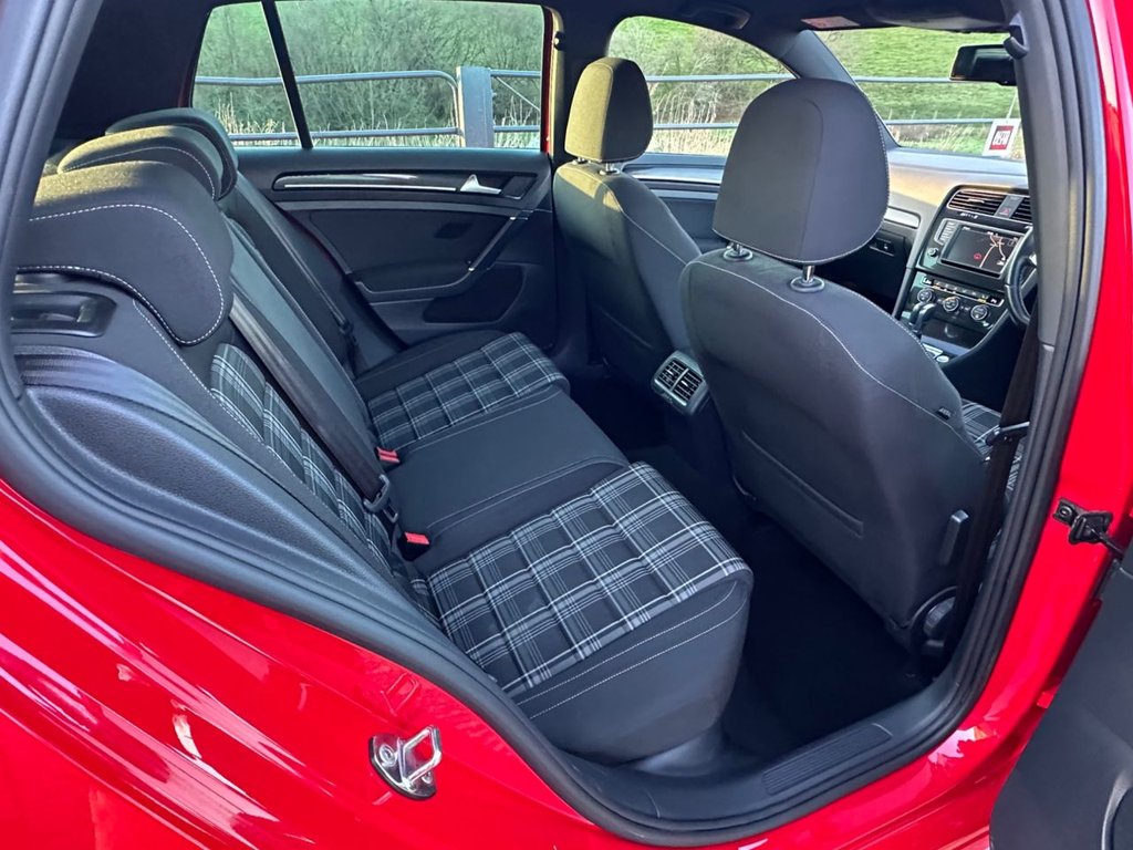 Used Volkswagen Golf 2015 for sale - 76937437: Photo 22