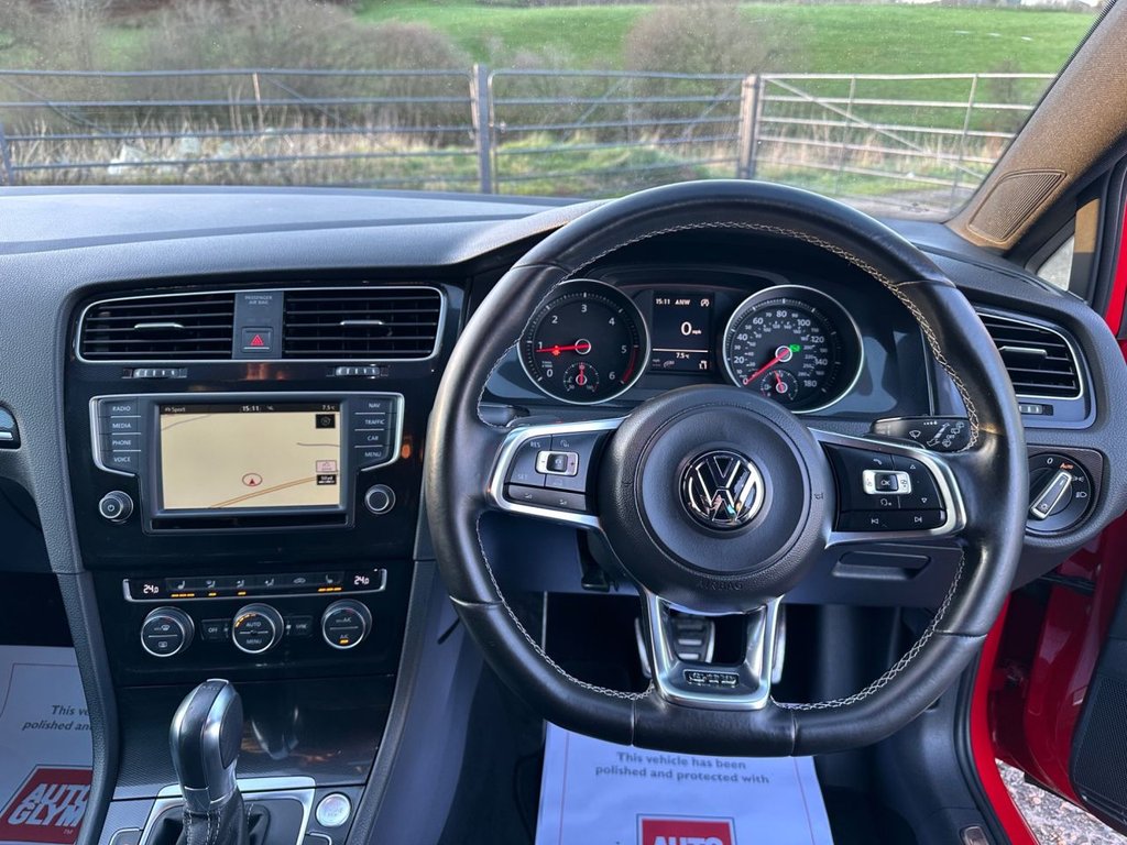 Used Volkswagen Golf 2015 for sale - 76937437: Photo 24