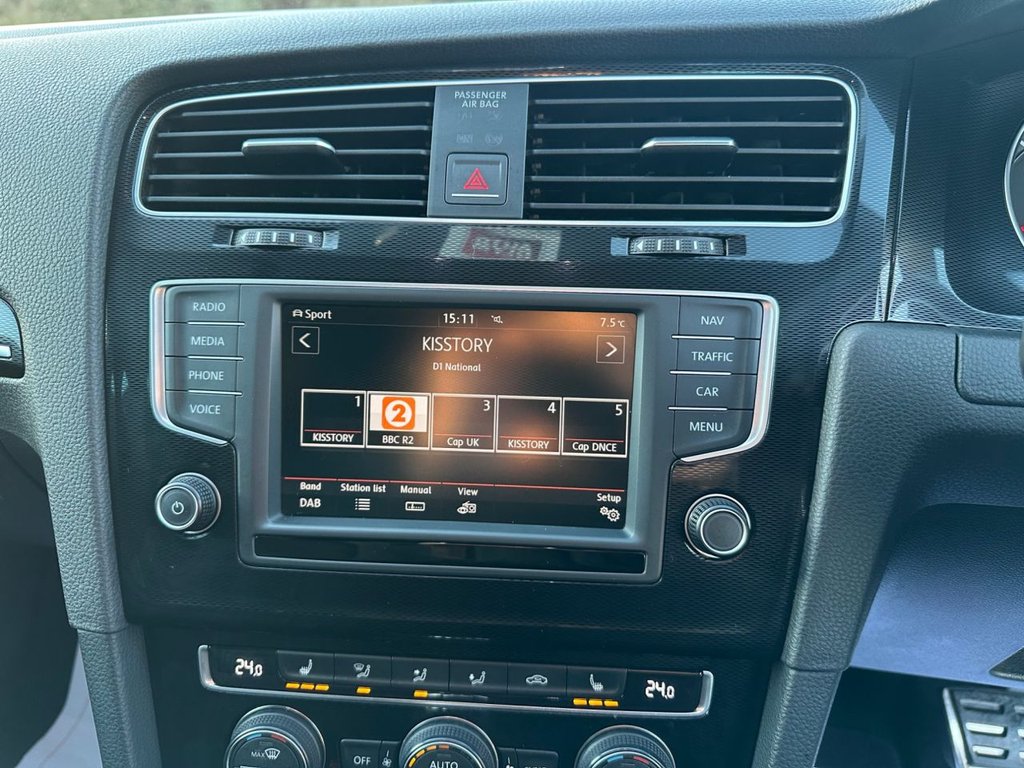 Used Volkswagen Golf 2015 for sale - 76937437: Photo 28