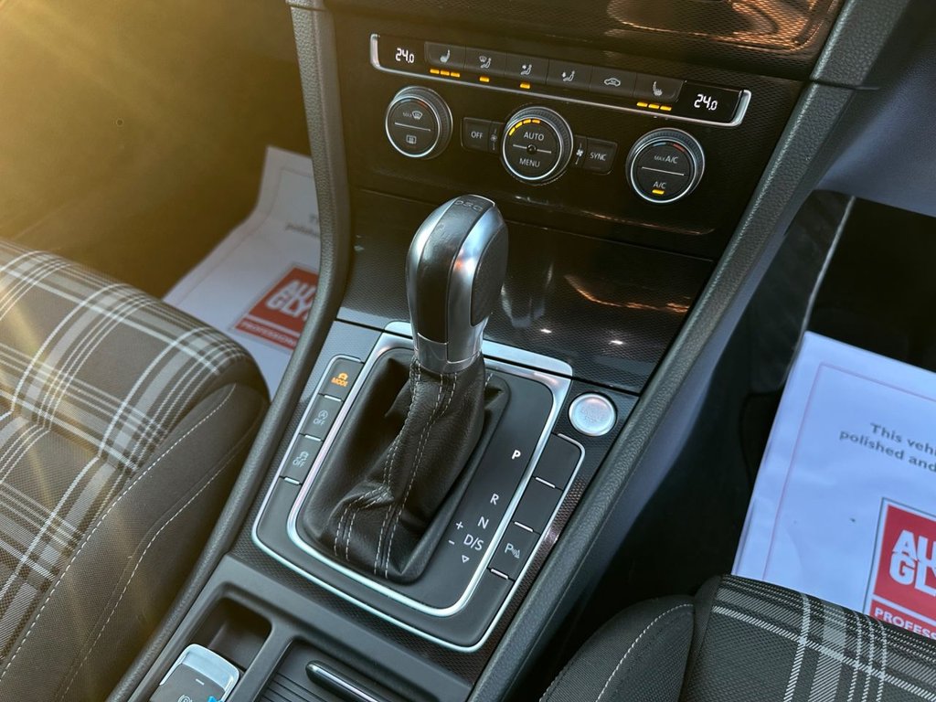 Used Volkswagen Golf 2015 for sale - 76937437: Photo 29