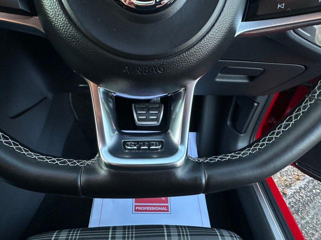 Used Volkswagen Golf 2015 for sale - 76937437: Photo 31