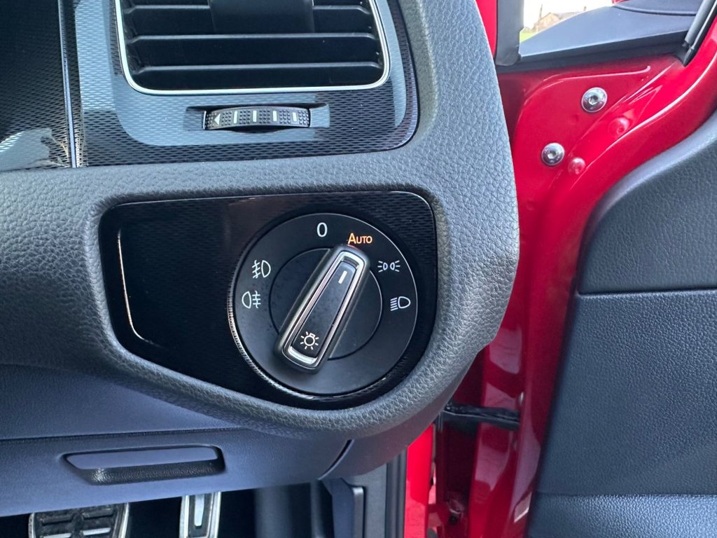 Used Volkswagen Golf 2015 for sale - 76937437: Photo 32