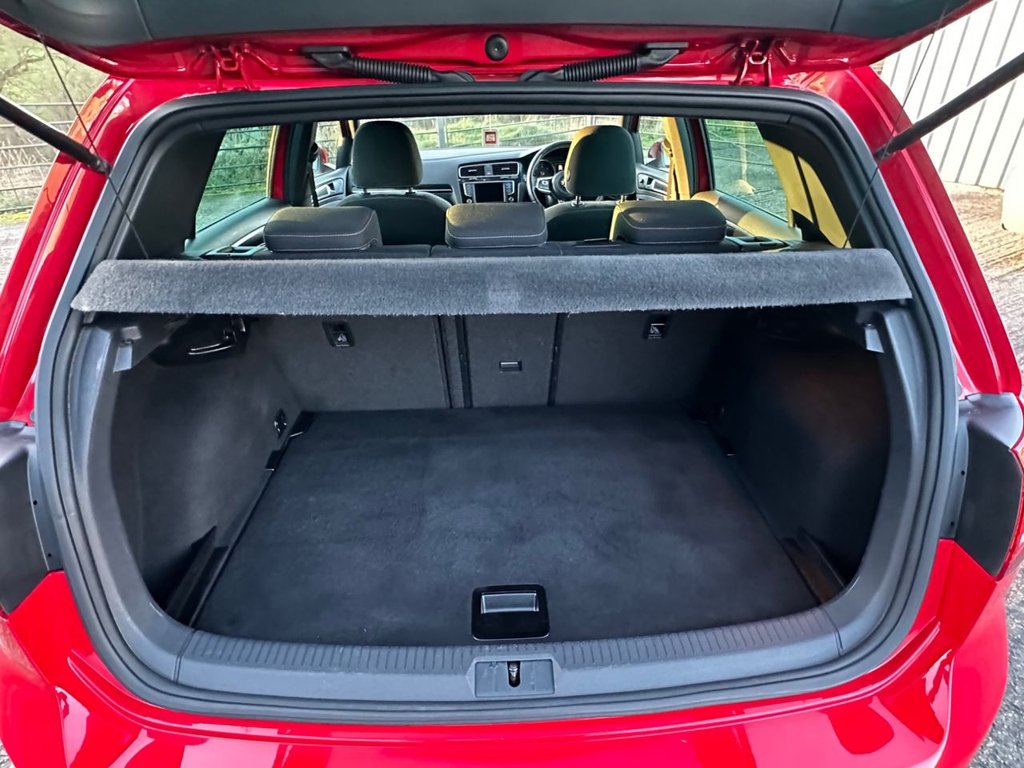 Used Volkswagen Golf 2015 for sale - 76937437: Photo 35