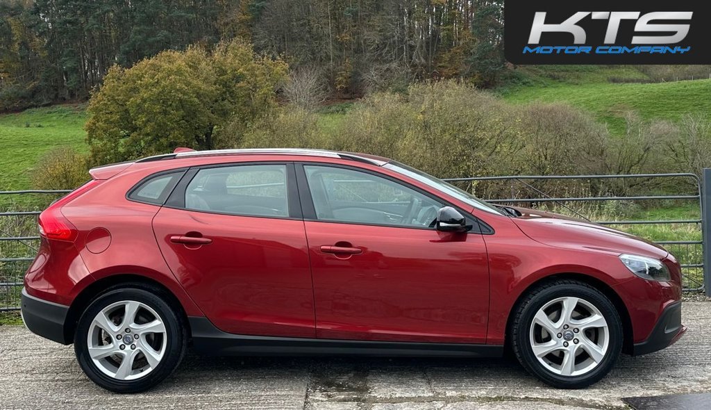Used Volvo V40 2014 for sale - 76900294: Photo 10