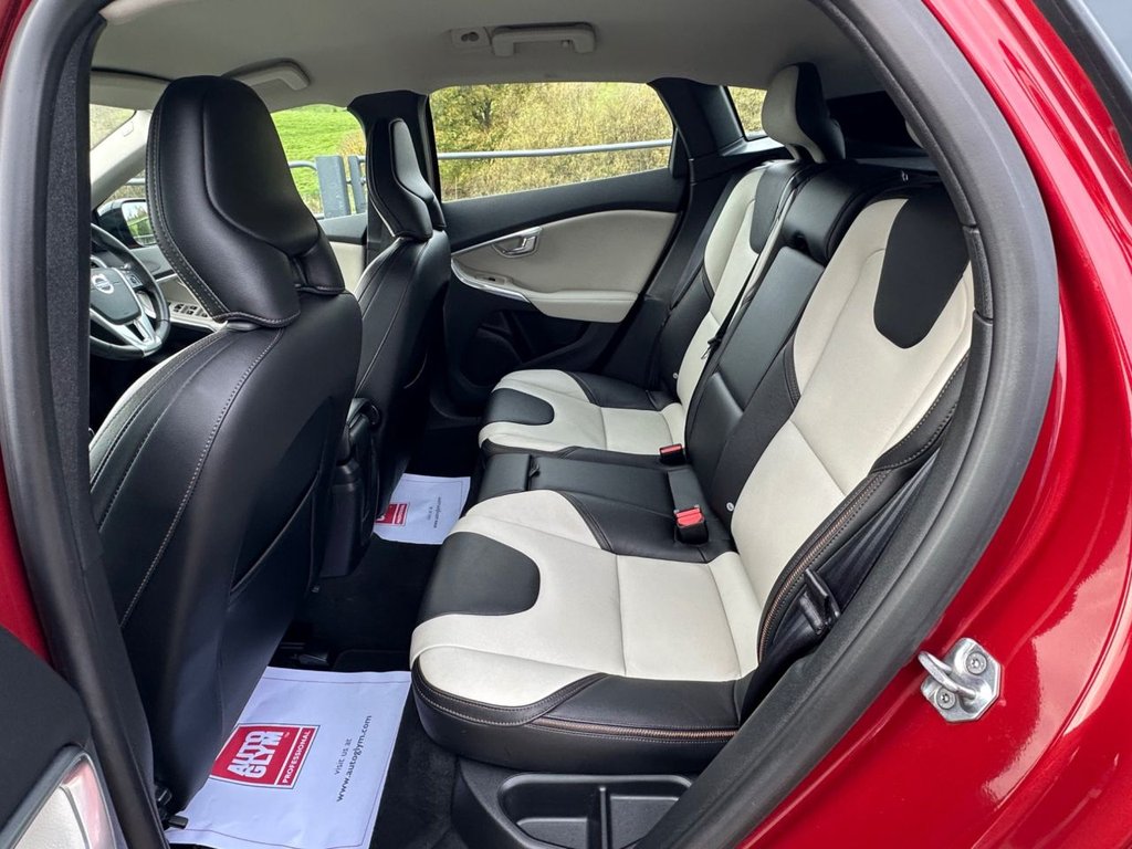 Used Volvo V40 2014 for sale - 76900294: Photo 20