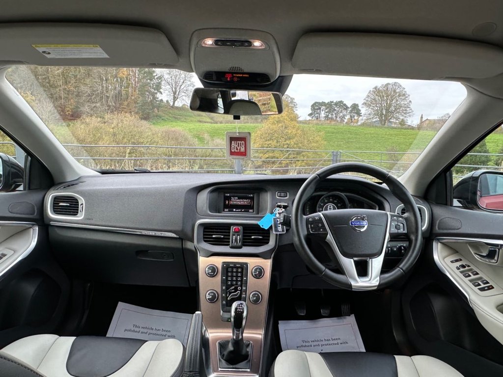 Used Volvo V40 2014 for sale - 76900294: Photo 33