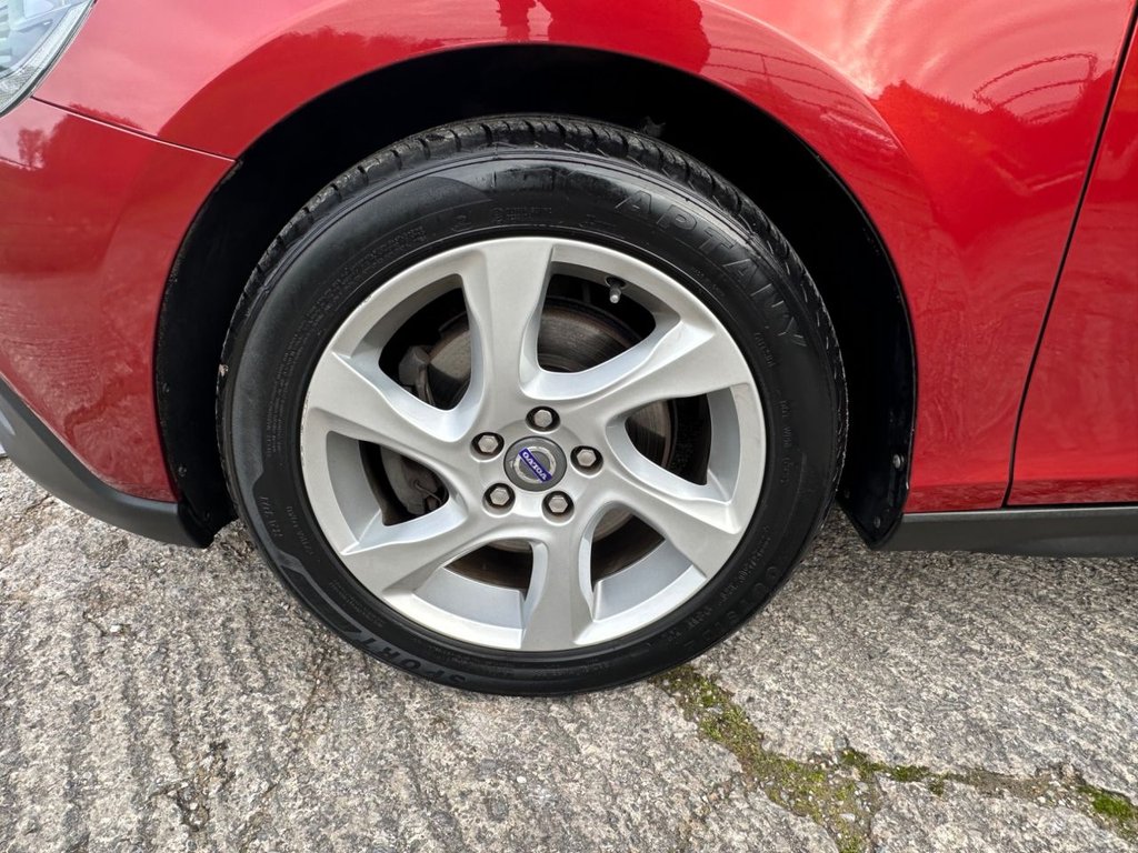 Used Volvo V40 2014 for sale - 76900294: Photo 40