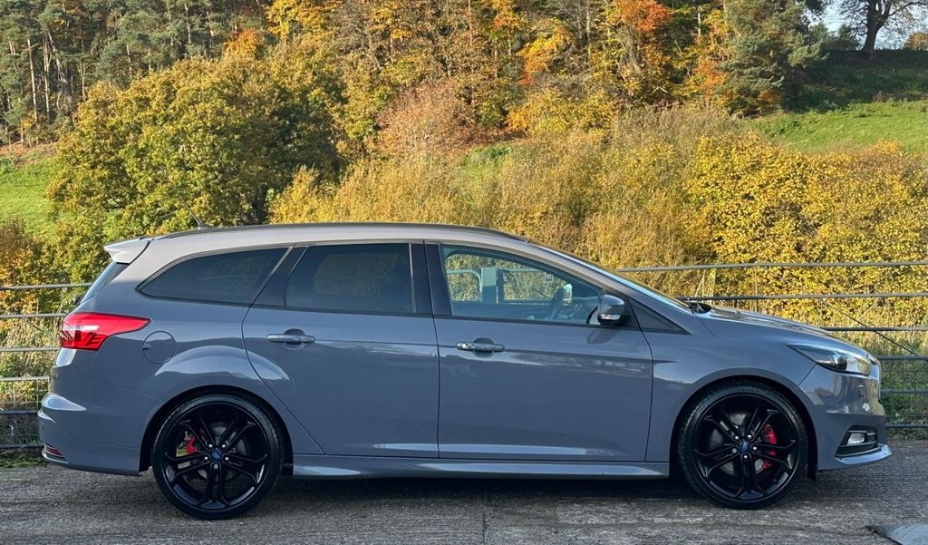 Used Ford Focus 2017 for sale - 76569949: Photo 10