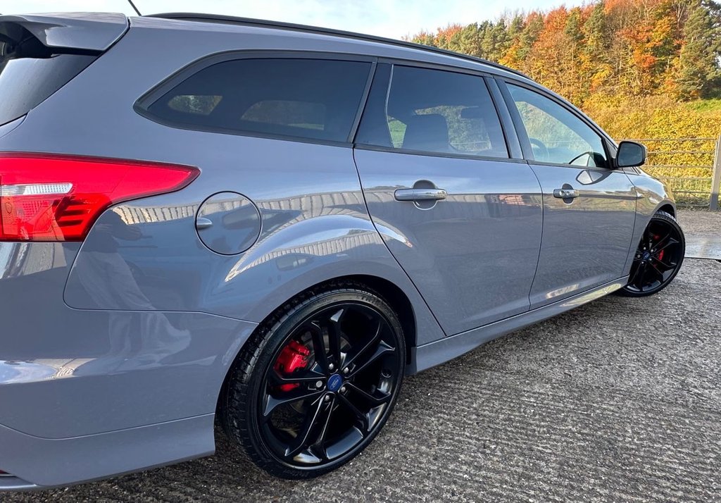 Used Ford Focus 2017 for sale - 76569949: Photo 16