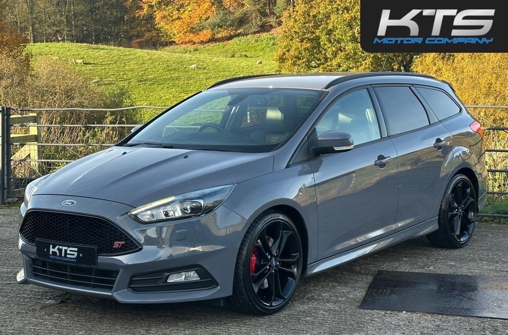 Used Ford Focus 2017 for sale - 76569949: Photo 3