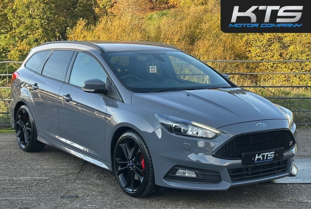 Used Ford Focus 2017 for sale - 76569949: Photo 4