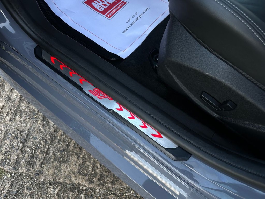 Used Ford Focus 2017 for sale - 76569949: Photo 40