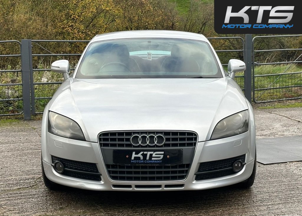 Used Audi TT 2007 for sale - 76570650: Photo 2