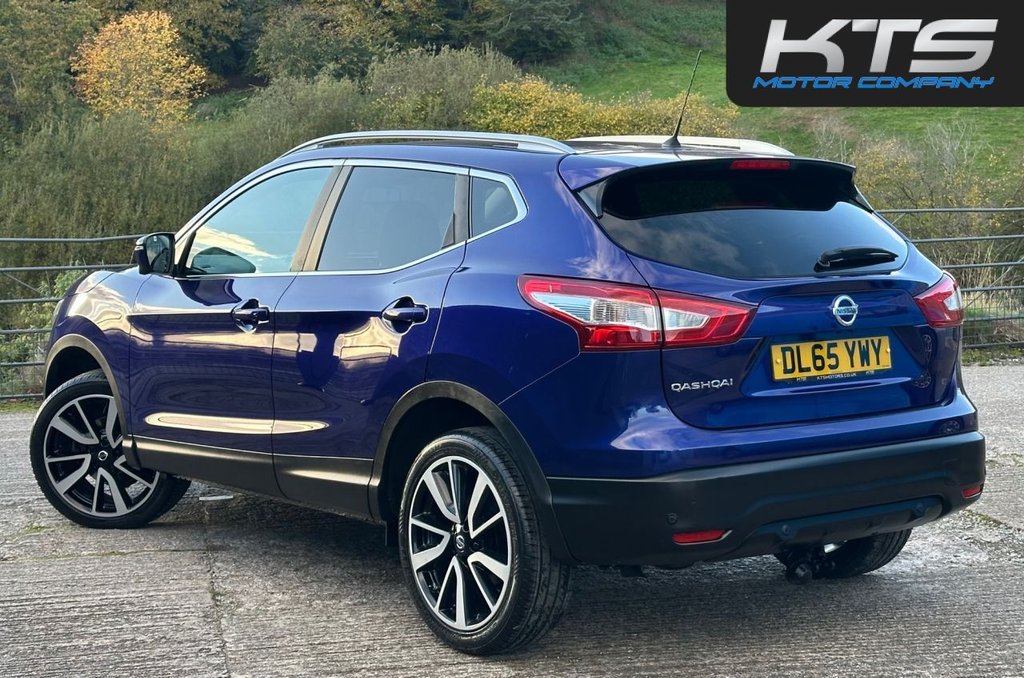 Used Nissan Qashqai 2015 for sale - 76569792: Photo 12